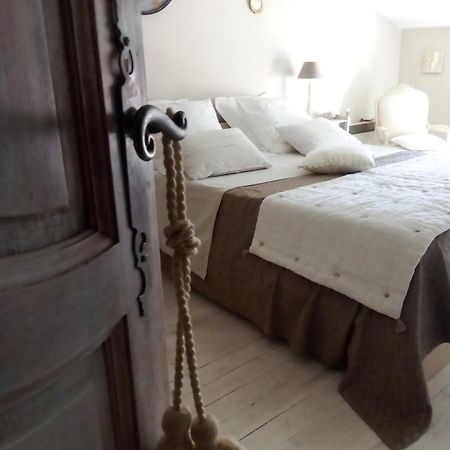 La Maison Perchee Эг-Морт Экстерьер фото