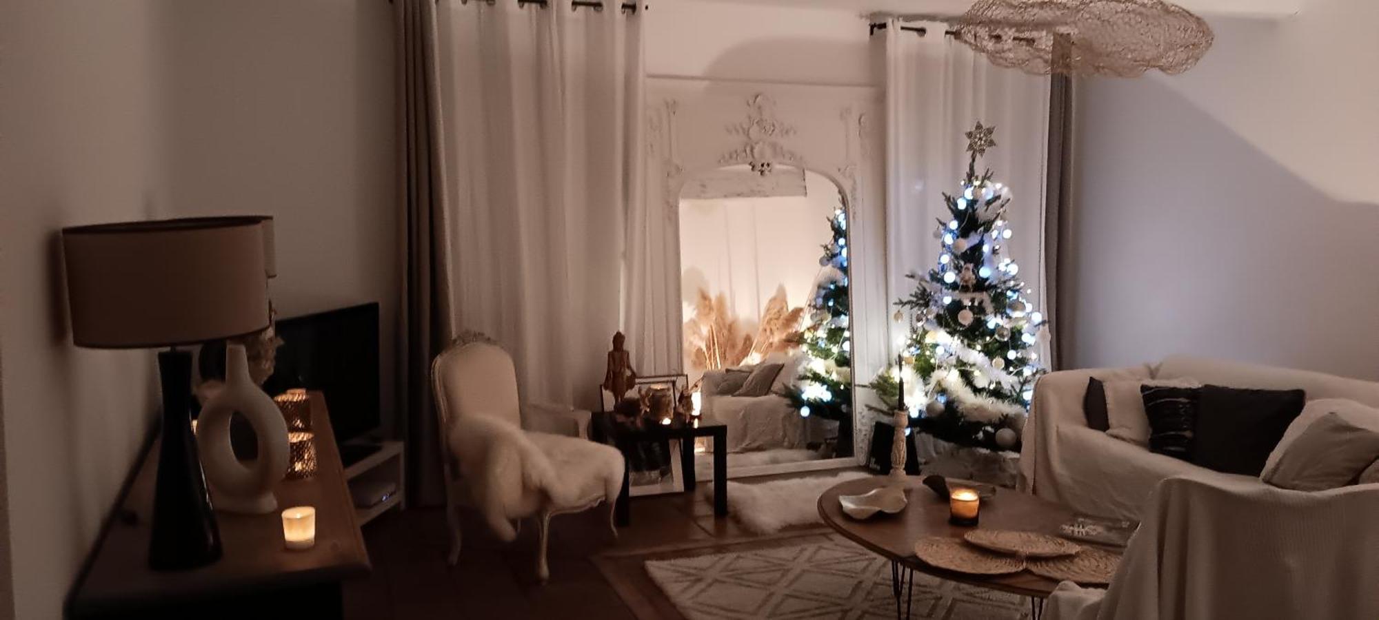 La Maison Perchee Эг-Морт Экстерьер фото